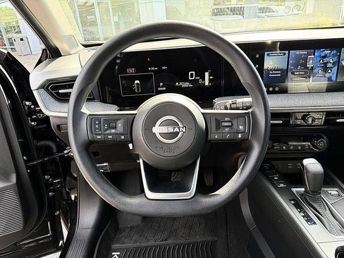 Certified 2026 Nissan Kicks SV FWD image 17