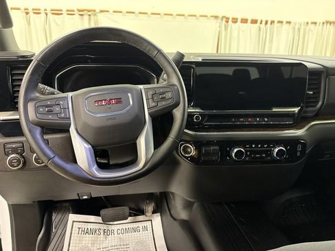 Used 2025 GMC Sierra 2500 SLE w/ SLE Value Package; AWD/4WD image 16