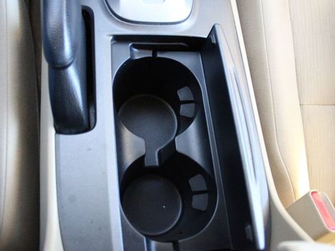 Used 2012 Honda Accord LX image 32