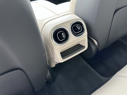 Certified 2025 Mercedes-Benz C 300 4MATIC Sedan image 27