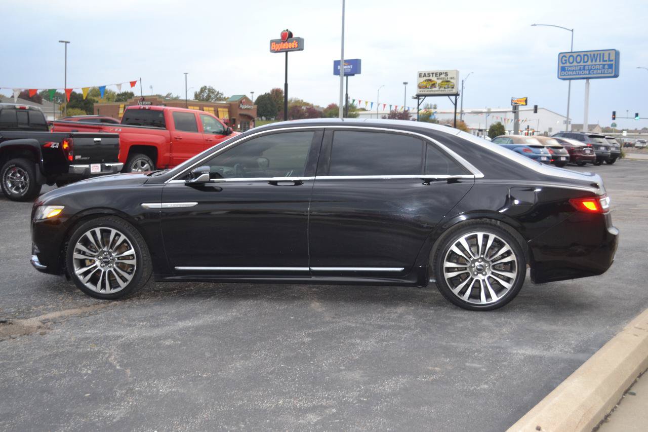 Used 2017 Lincoln Continental Reserve w/ Climate Package AWD/4WD image 4