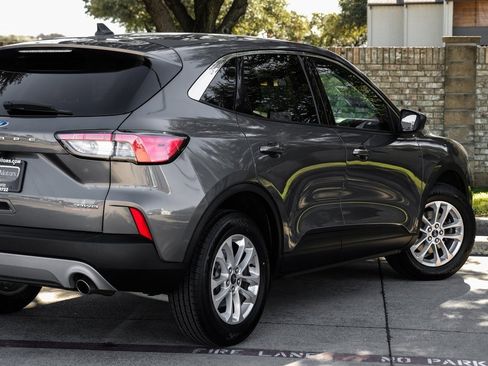 Used 2022 Ford Escape SE w/ Convenience Package image 17