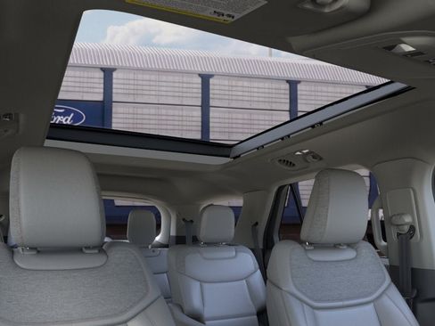 New 2026 Ford Explorer Active w/ Active Comfort Package AWD/4WD image 22
