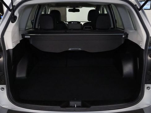 Used 2015 Subaru Forester 2.5i Touring AWD/4WD image 17