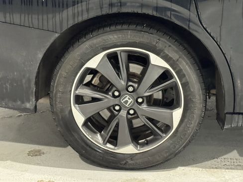 Used 2022 Honda Odyssey Elite image 19