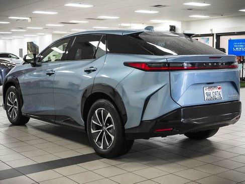 Used 2023 Lexus RZ 450e Premium w/ Accessory Package (Z1) image 8