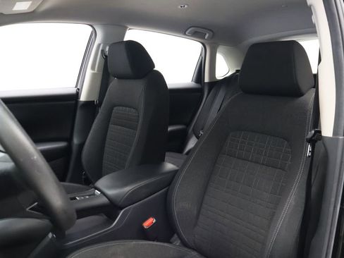 Used 2023 Honda HR-V LX image 13