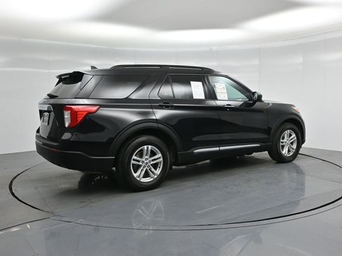 Certified 2022 Ford Explorer XLT image 29