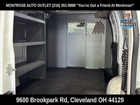 Used 2020 Chevrolet Express 3500 w/ Driver Convenience Package RWD image 28