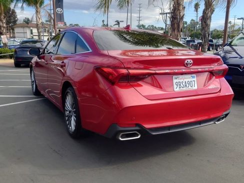 Used 2022 Toyota Avalon Limited image 6