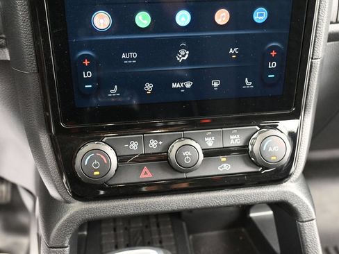 Used 2024 Ford Ranger XLT w/ Technology Package AWD/4WD image 12