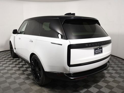 Used 2024 Land Rover Range Rover SE image 4