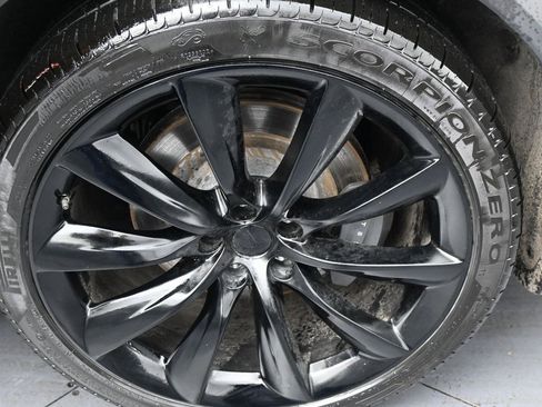 Used 2020 Tesla Model X Long Range image 41