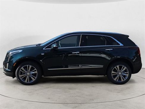 New 2025 Cadillac XT5 Premium Luxury image 2