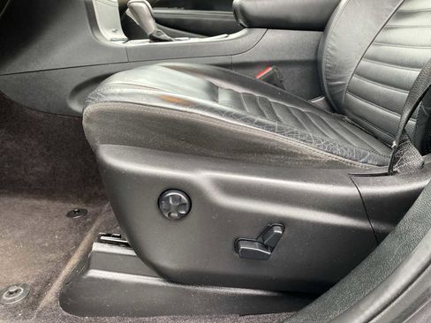 Used 2018 Jeep Grand Cherokee Limited image 27