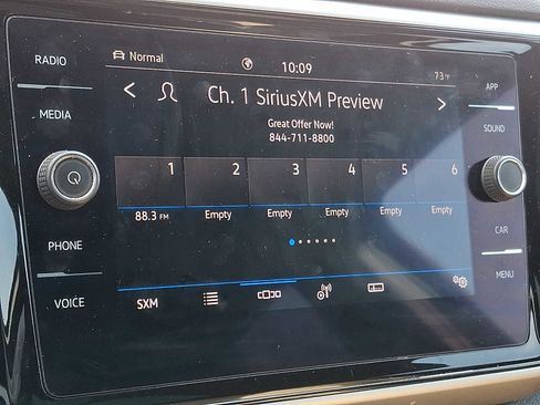 Used 2022 Volkswagen Atlas Cross Sport SE w/ Panoramic Sunroof Package image 15