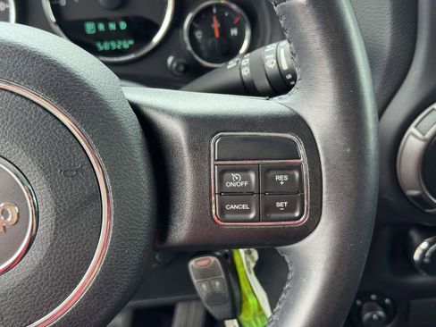 Used 2018 Jeep Wrangler Unlimited Sport S AWD/4WD image 26