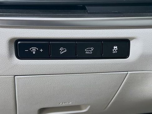 Certified 2023 Kia Telluride EX w/ EX Captain's Chair Package image 10