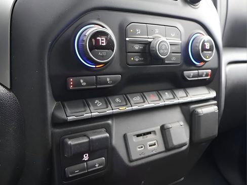 Used 2020 Chevrolet Silverado 1500 LT w/ All-Star Edition image 24