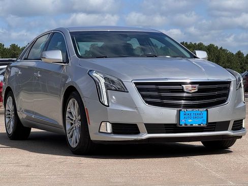 Used 2019 Cadillac XTS Luxury FWD image 10