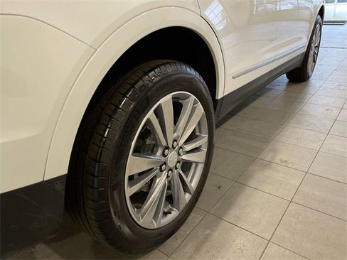 Certified 2025 Cadillac XT5 Premium Luxury image 14