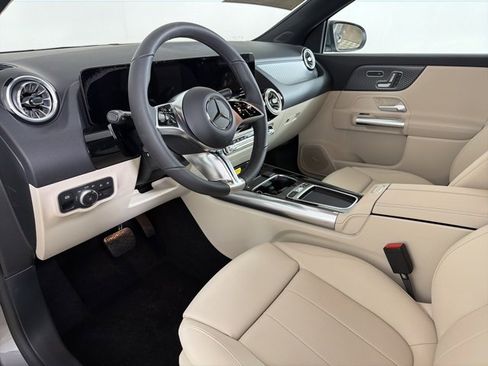 New 2026 Mercedes-Benz GLA 250 GLA 250 image 10
