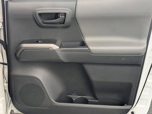 Used 2023 Toyota Tacoma SR5 RWD image 15