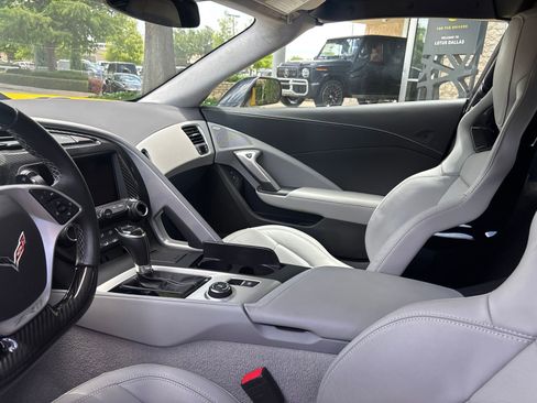 Used 2019 Chevrolet Corvette ZR1 RWD image 5