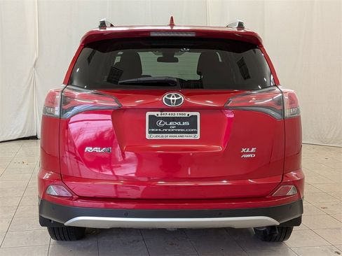 Used 2016 Toyota RAV4 XLE image 8