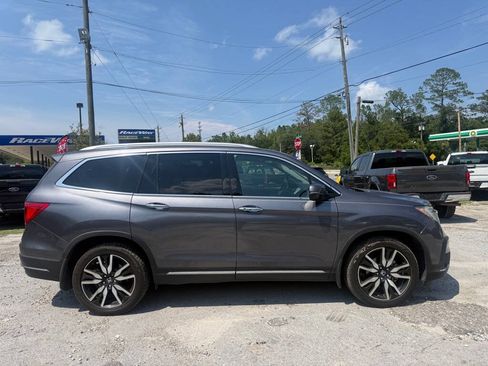 Used 2019 Honda Pilot Elite image 4