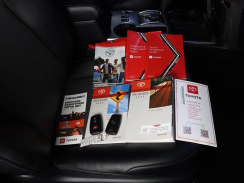 Used 2022 Toyota 4Runner SR5 Premium w/ Moonroof Package image 27