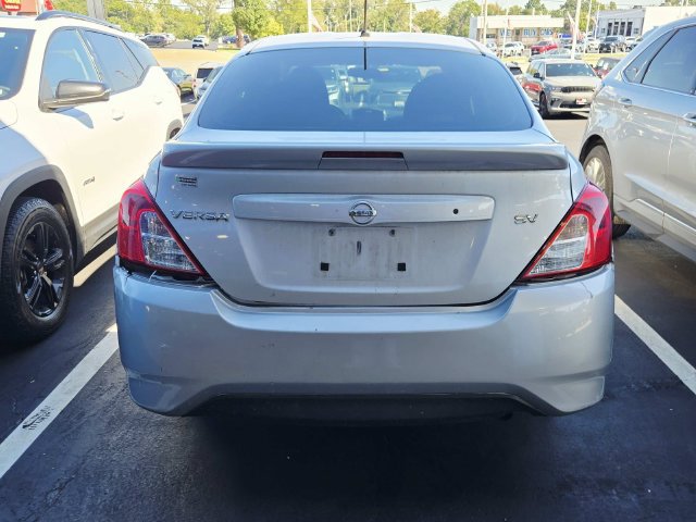 Used 2017 Nissan Versa SV FWD image 2