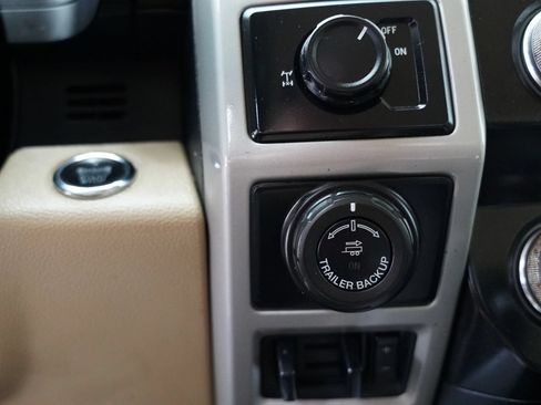 Used 2019 Ford F150 Lariat w/ Equipment Group 502A Luxury RWD image 25