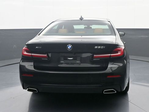 Used 2022 BMW 530i xDrive w/ Convenience Package image 6