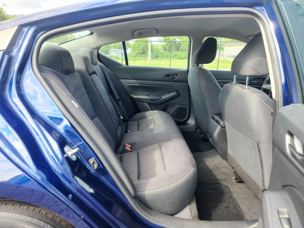 Used 2024 Nissan Altima 2.5 S FWD image 38