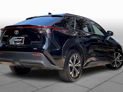 Used 2023 Toyota bZ4X XLE image 12