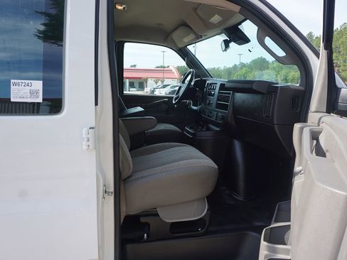 Used 2020 Chevrolet Express 2500 w/ Driver Convenience Package RWD image 13