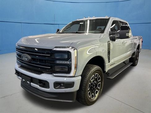 New 2026 Ford F250 Platinum AWD/4WD image 5