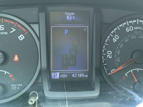 Used 2020 Toyota Tacoma SR w/ SR Convenience Package RWD image 25