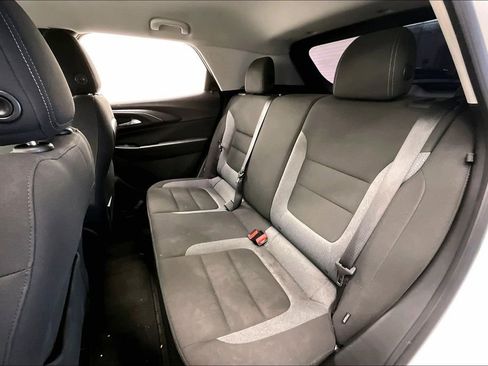 Used 2023 Chevrolet TrailBlazer LS FWD image 21
