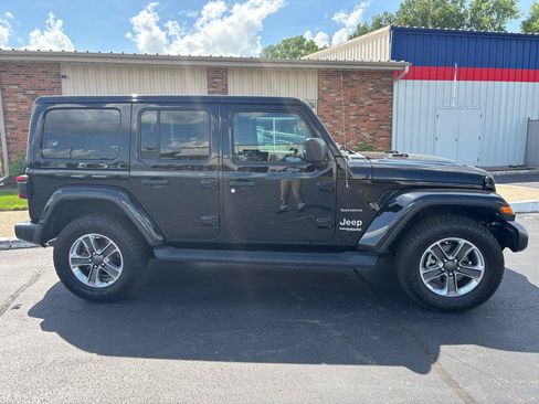 Used 2022 Jeep Wrangler Unlimited Sahara w/ LED Lighting Group AWD/4WD image 2