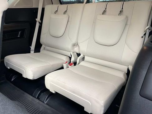 Used 2023 Lexus GX 460 Premium image 24