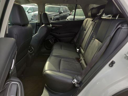 Used 2022 Subaru Outback Limited image 30