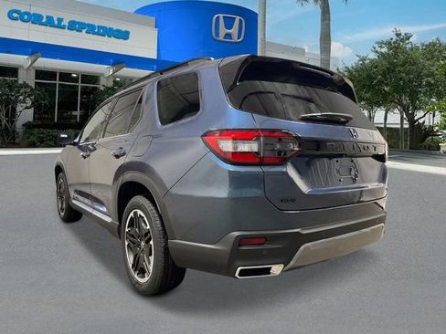 New 2026 Honda Pilot Touring image 3