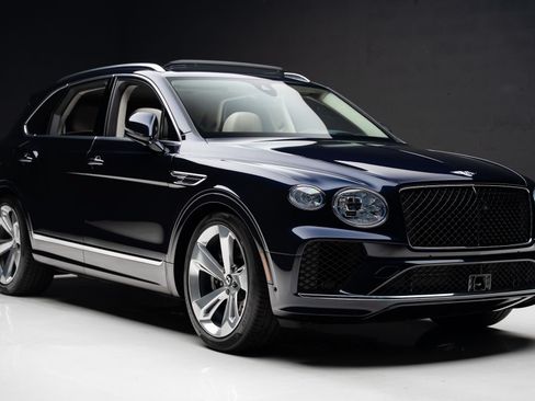 Used 2024 Bentley Bentayga AWD/4WD image 85