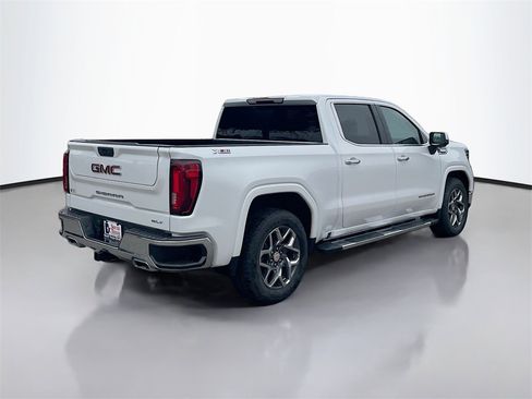 Used 2023 GMC Sierra 1500 SLT image 7