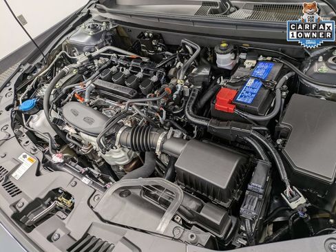 Certified 2025 Honda Accord SE image 30