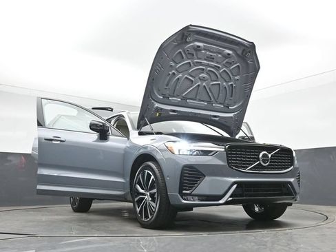 Used 2023 Volvo XC60 B5 Ultimate w/ Climate Package AWD/4WD image 57