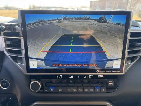 Used 2023 Toyota Tundra Limited image 17