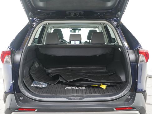 Used 2025 Toyota RAV4 Limited image 15